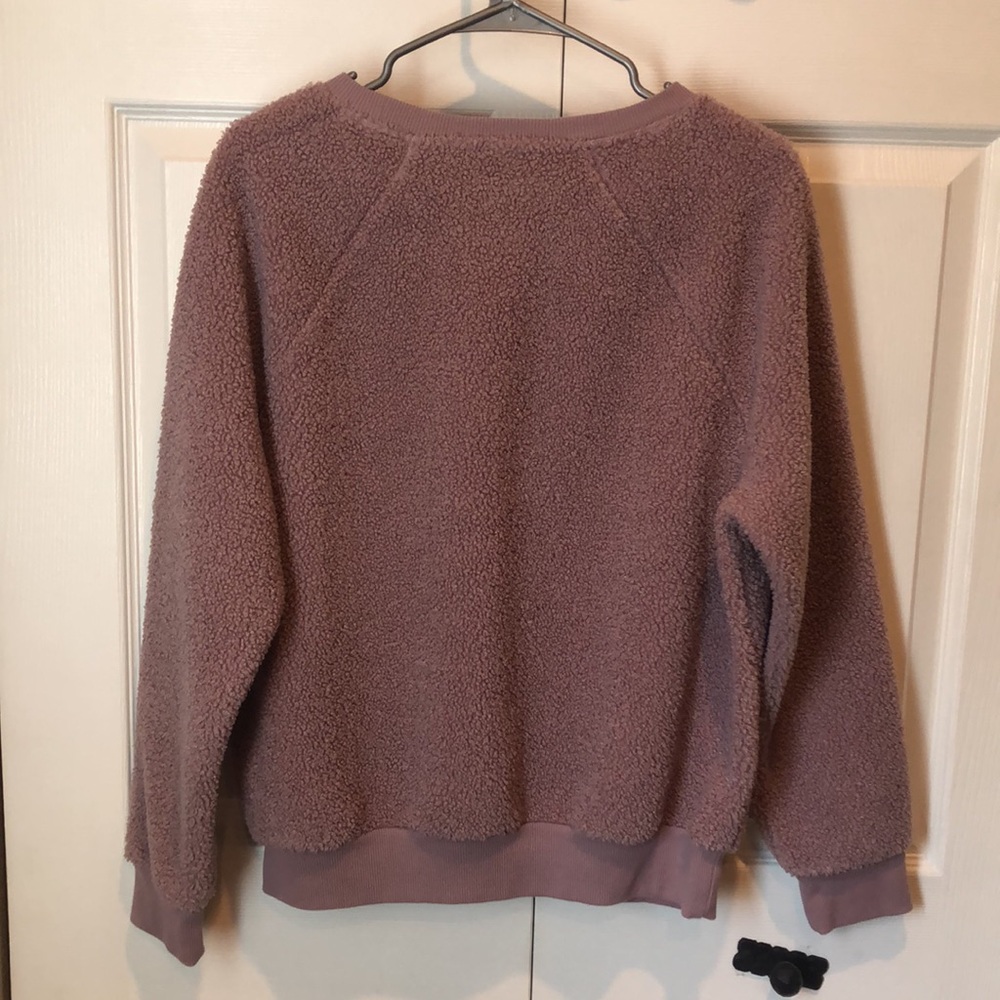 Universal Thread Fuzzy Sweater - Picture 2 of 3